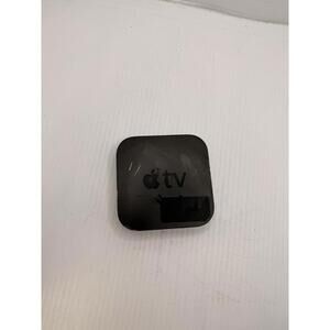 Apple TV (2nd Generation) 8GB Media Streamer - A1378 - unit only